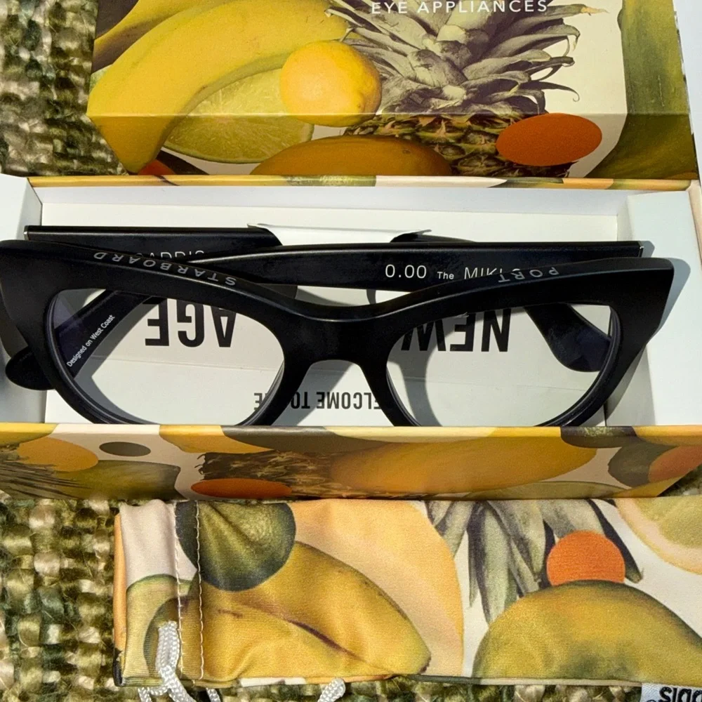 Caddis Eye Appliances D28 Heritage Black Reading Glasses, 0.00 Magnification